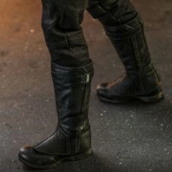 The Falcon And The Winter Soldier Marvel Universe Official Hot Toys Marvel The Winter Soldier 1:6 Scale Figure