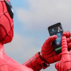 Official Hot Toys Marvel Spider-Man Classic Suit 1:6 Scale Figure Avengers