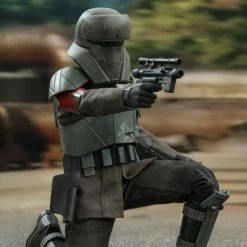 Official Hot Toys Star Wars The Mandalorian Transport Trooper 1:6 Scale Figure