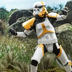 Official Hot Toys Star Wars The Mandalorian Artillery Stormtrooper 1:6 Scale Figure