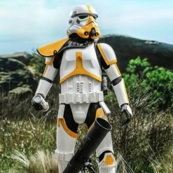 Official Hot Toys Star Wars The Mandalorian Artillery Stormtrooper 1:6 Scale Figure