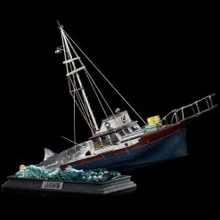 Official Iron Studios Jaws Attack 1:20 Demi Scale Statue