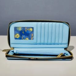 New β LoungeFly Looney Tunest Tweety & Sylvester Aop Zip Wallet π€© 6 LoungeFly Looney Tunest Tweety & Sylvester Aop Zip Wallet