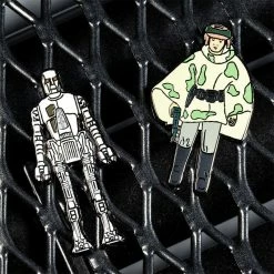 Accessories Pin Kings Star Wars Enamel Pin Badge Set 1.35 – 8D8 And Princess Leia Organa (in Combat Poncho)